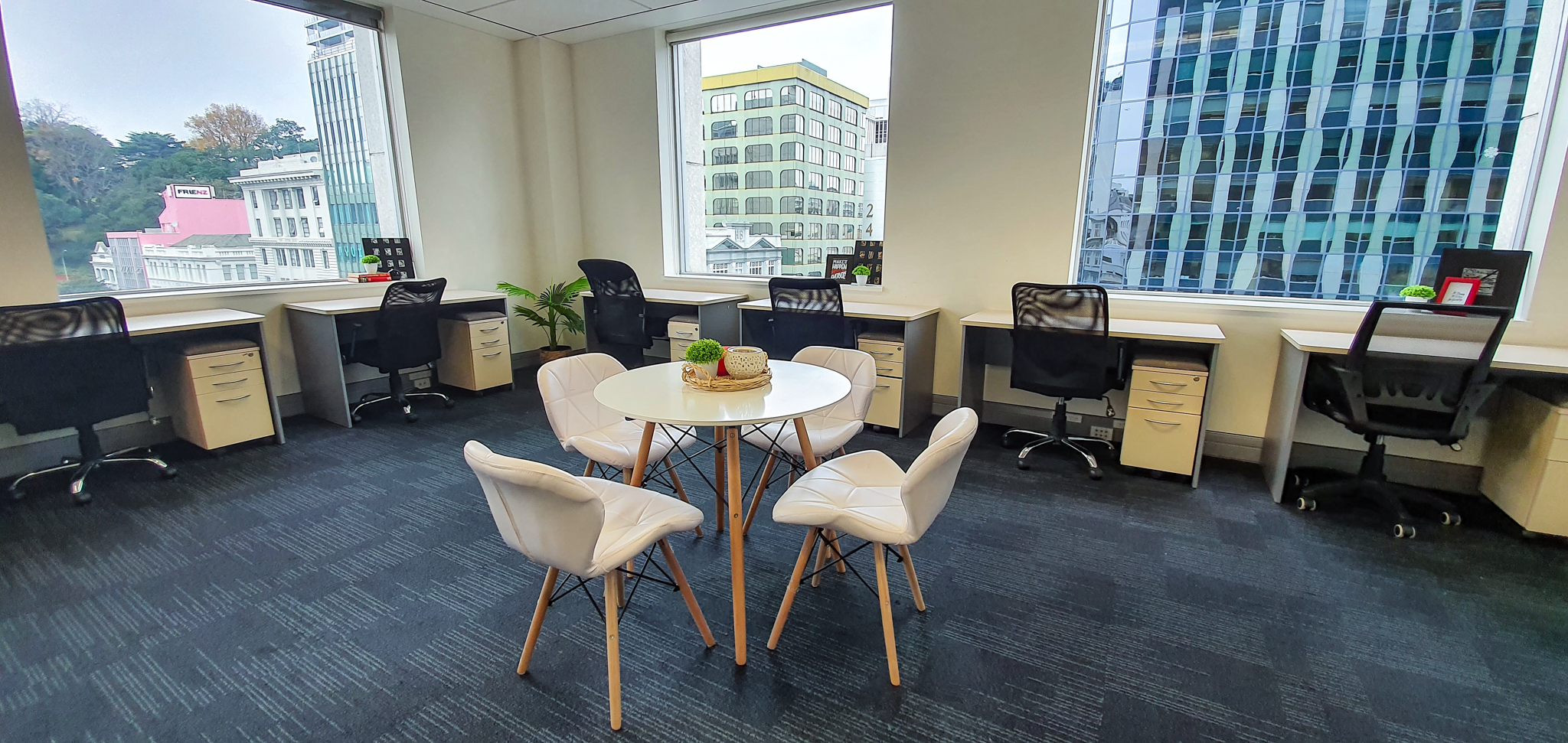 10 person office in Central Auckland with an amazing view of queen street and victoria street 