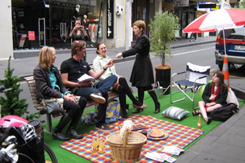 Frocks on Bikes set up shop on High Street in Auckland's city centre for Park(ing) Day 2009.